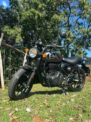 ROYAL ENFIELD HUNTER 350 